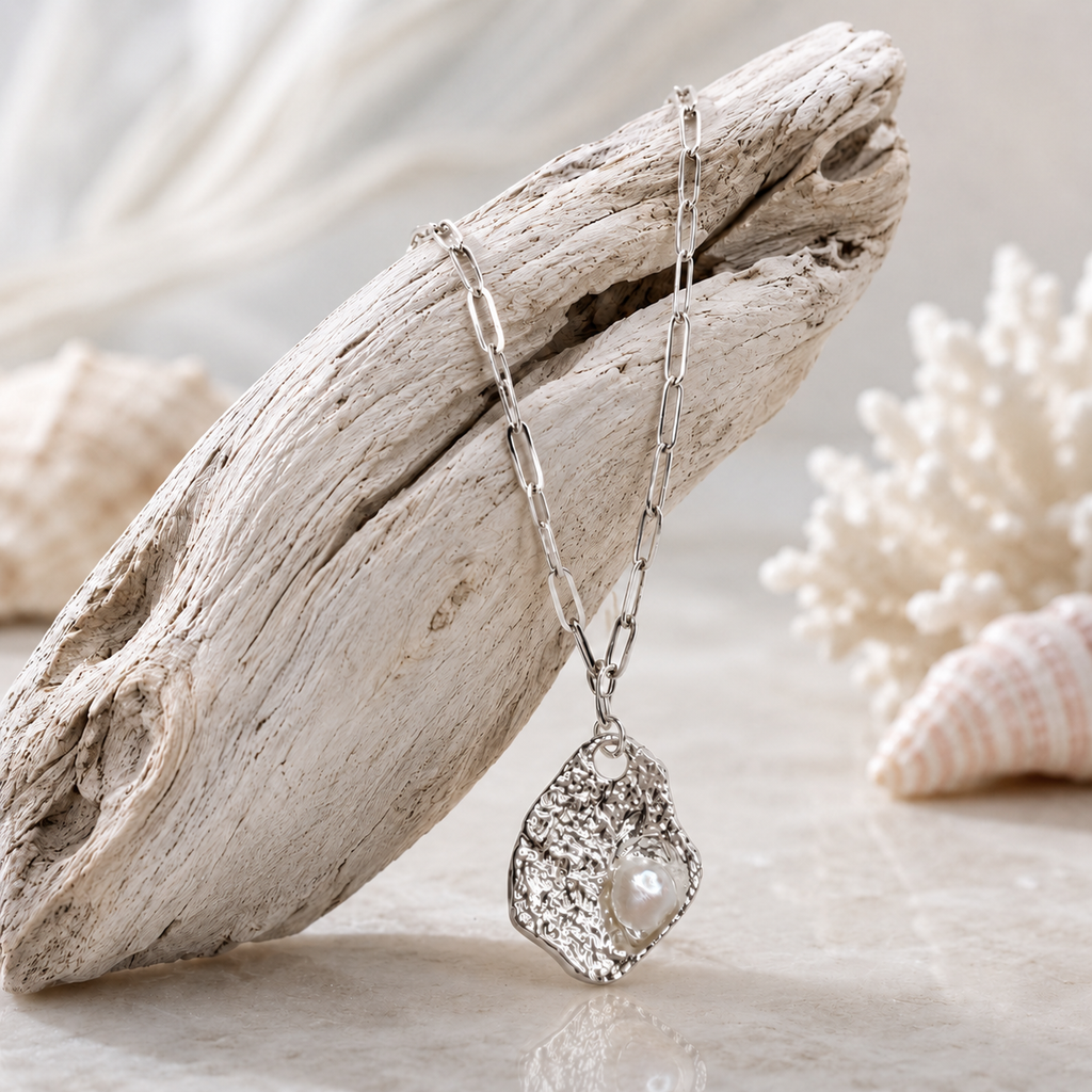 Pearl Oyster Pendant Necklace